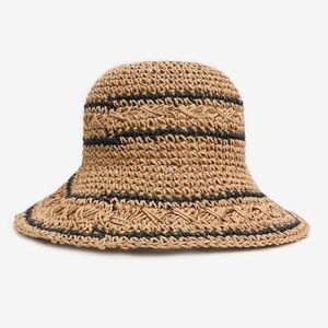 NWT Ardene striped straw bucket hat
